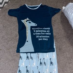 Kickee Pants Giraffe pajamas size 8
